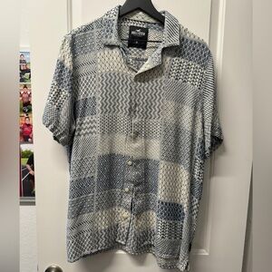 Hollister knit button down shirt size XL